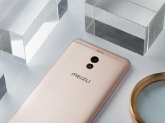 配备了3500mAh电池