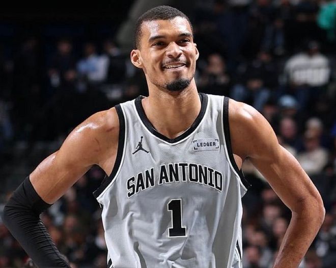 文班亚马领跑MVP争夺战 马刺战绩助力冲击历史最