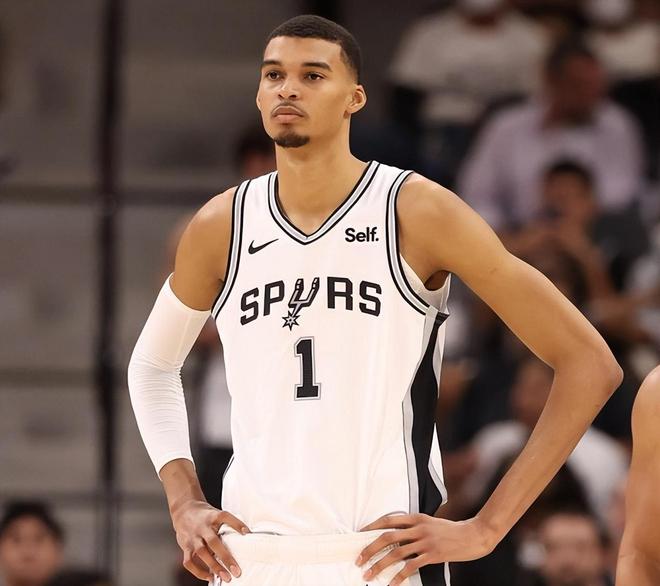 文班亚马领跑MVP争夺战 马刺战绩助力冲击历史最