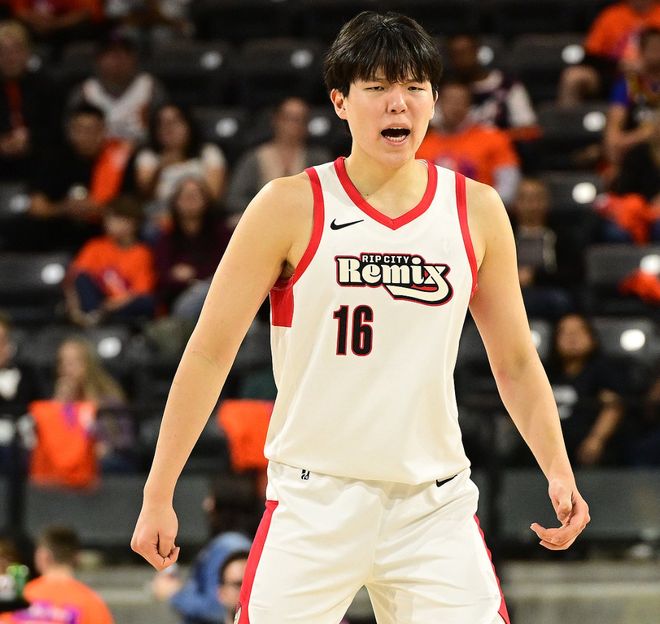 杨瀚森空砍20分难救主 撕裂之城再遭国王双杀