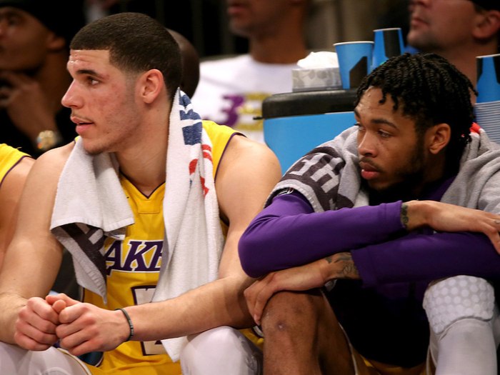 珍妮·巴斯如何以沉默守护东契奇交易的惊天秘密